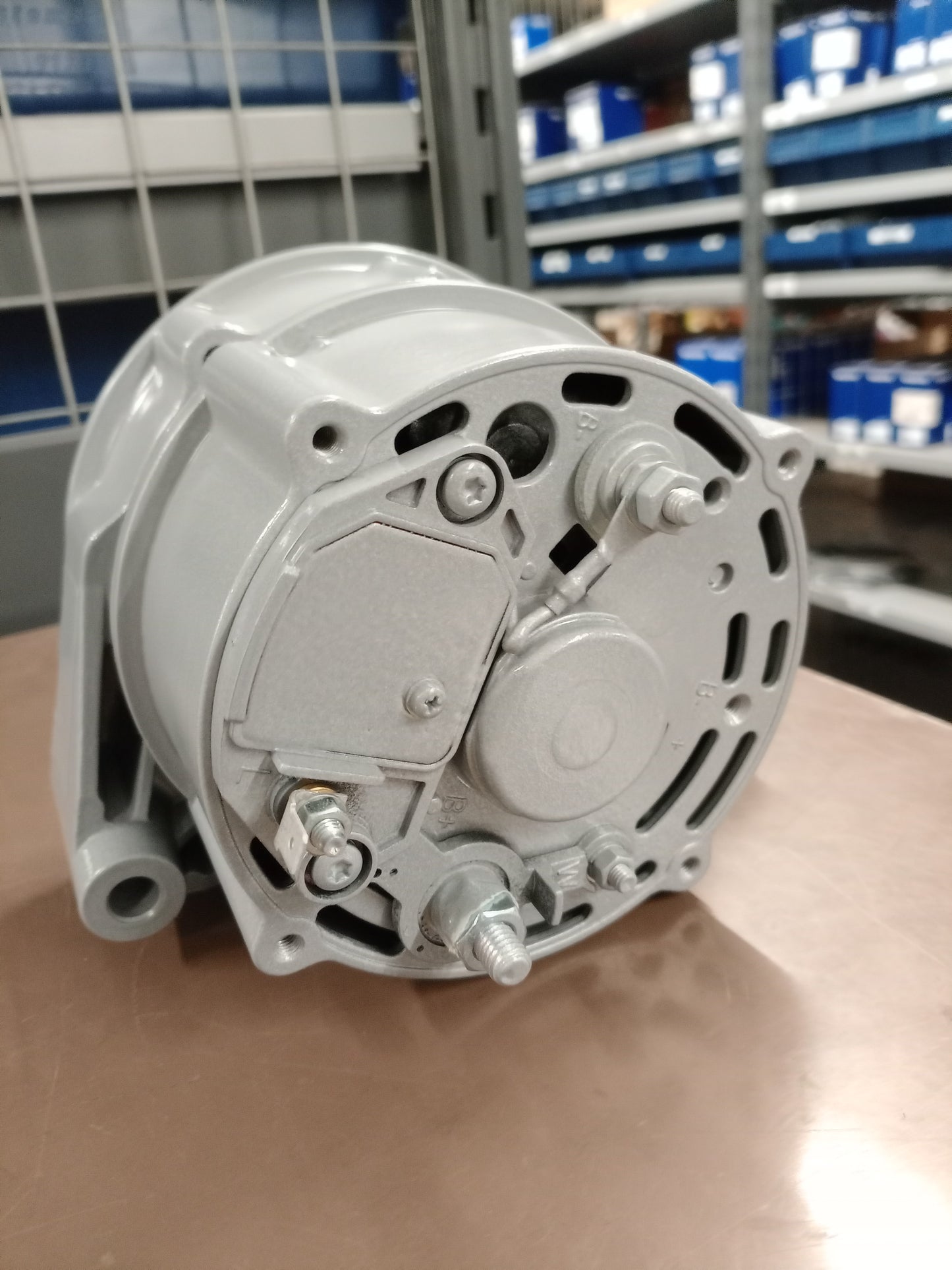 STEYR MOTORS GENUINE OEM ALTENATOR 14V-120A Z026127-0