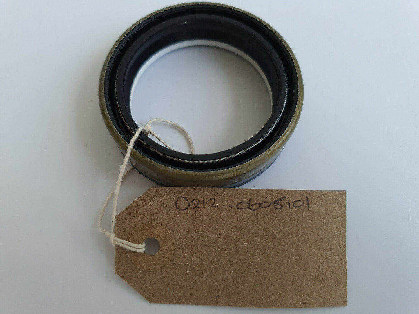 STEERING KNUCKLE SEAL RING DANA SPICER PARTS D212.0605101 / 212.06.051.01