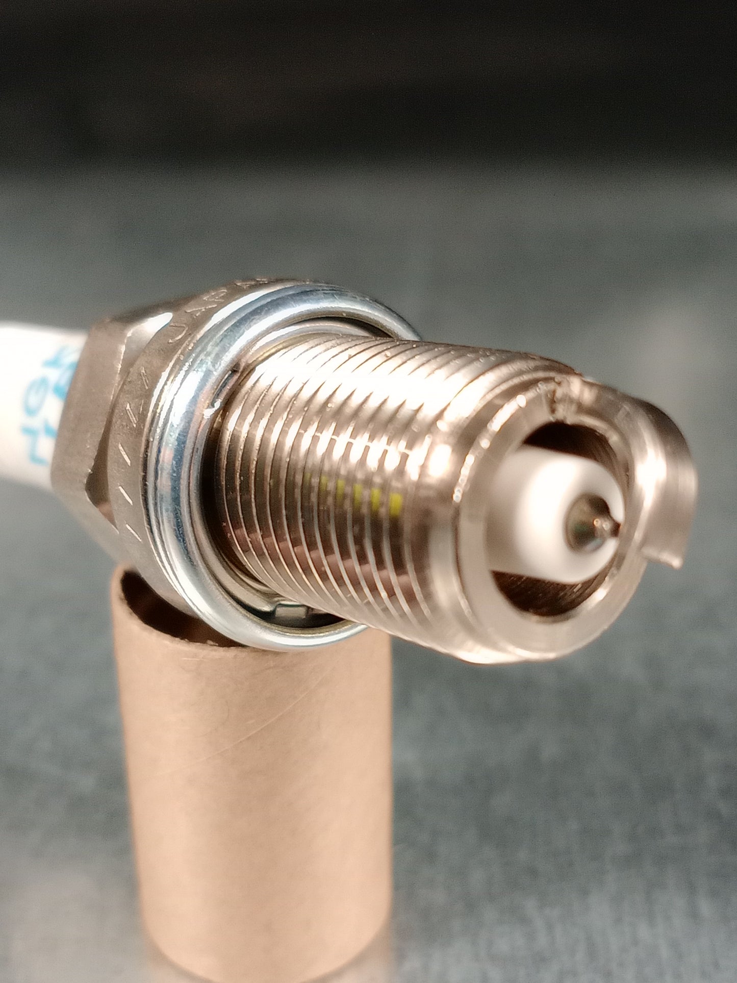 SPARK PLUG GENUINE KUBOTA PLUGS FOR KUBOTA ENGINES EG52367710