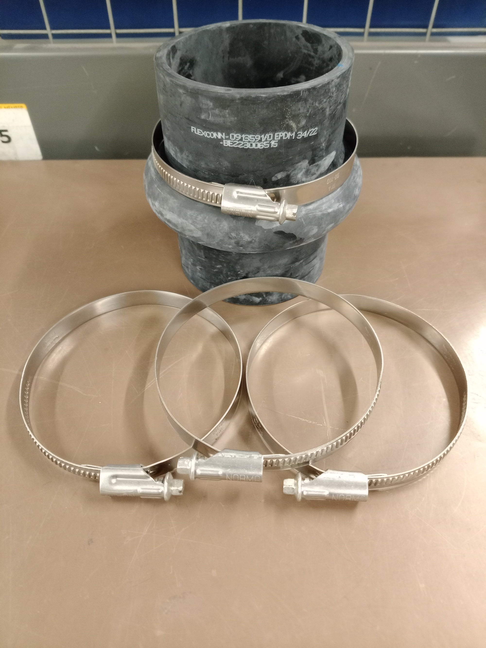 STEYR MOTORS EXHAUST CONNECTION PIPE KIT & CLAMPS Z002072-0 WAS O913591-0