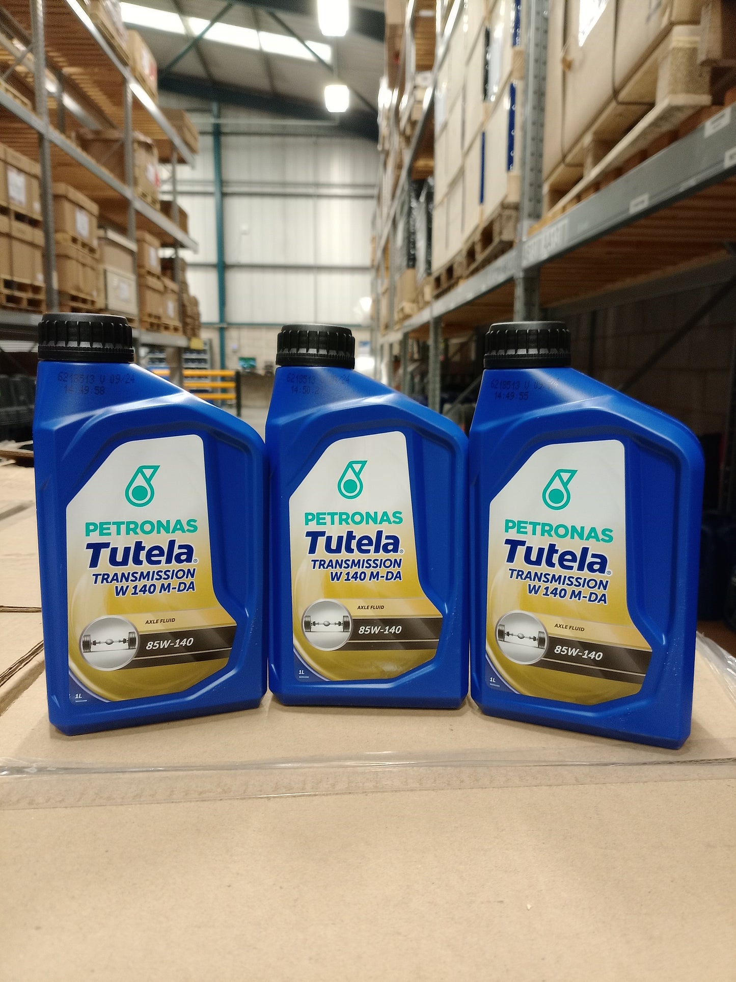 FPT INDUSTRIAL PETRONAS TUTELA W/MDA TRANSMISSION FLUID 85W-140 1L 76020E18EU