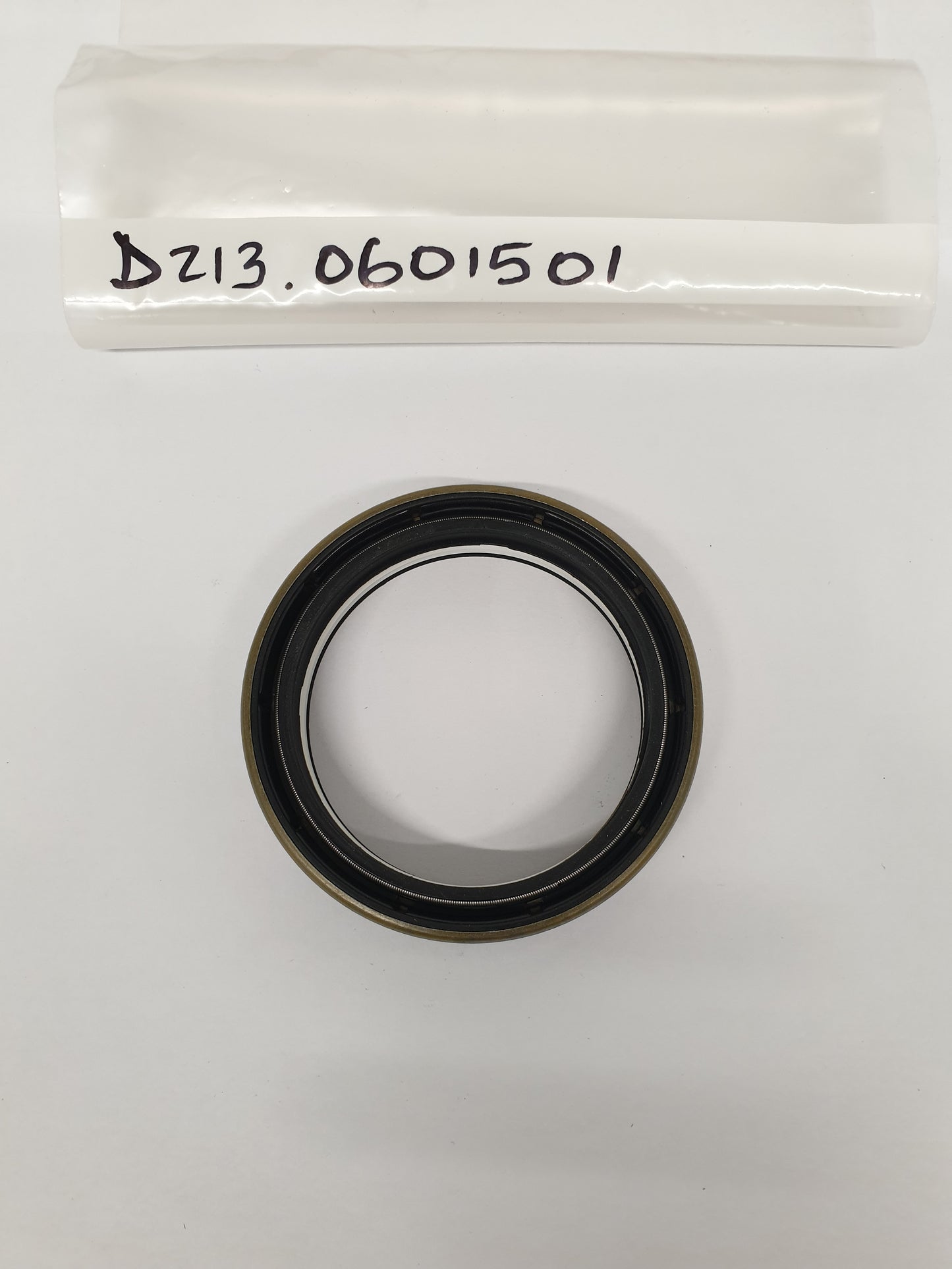 DRIVE SHAFT SEAL GENUINE DANA SPICER PARTS D213.0601501 / 213.06.015.01