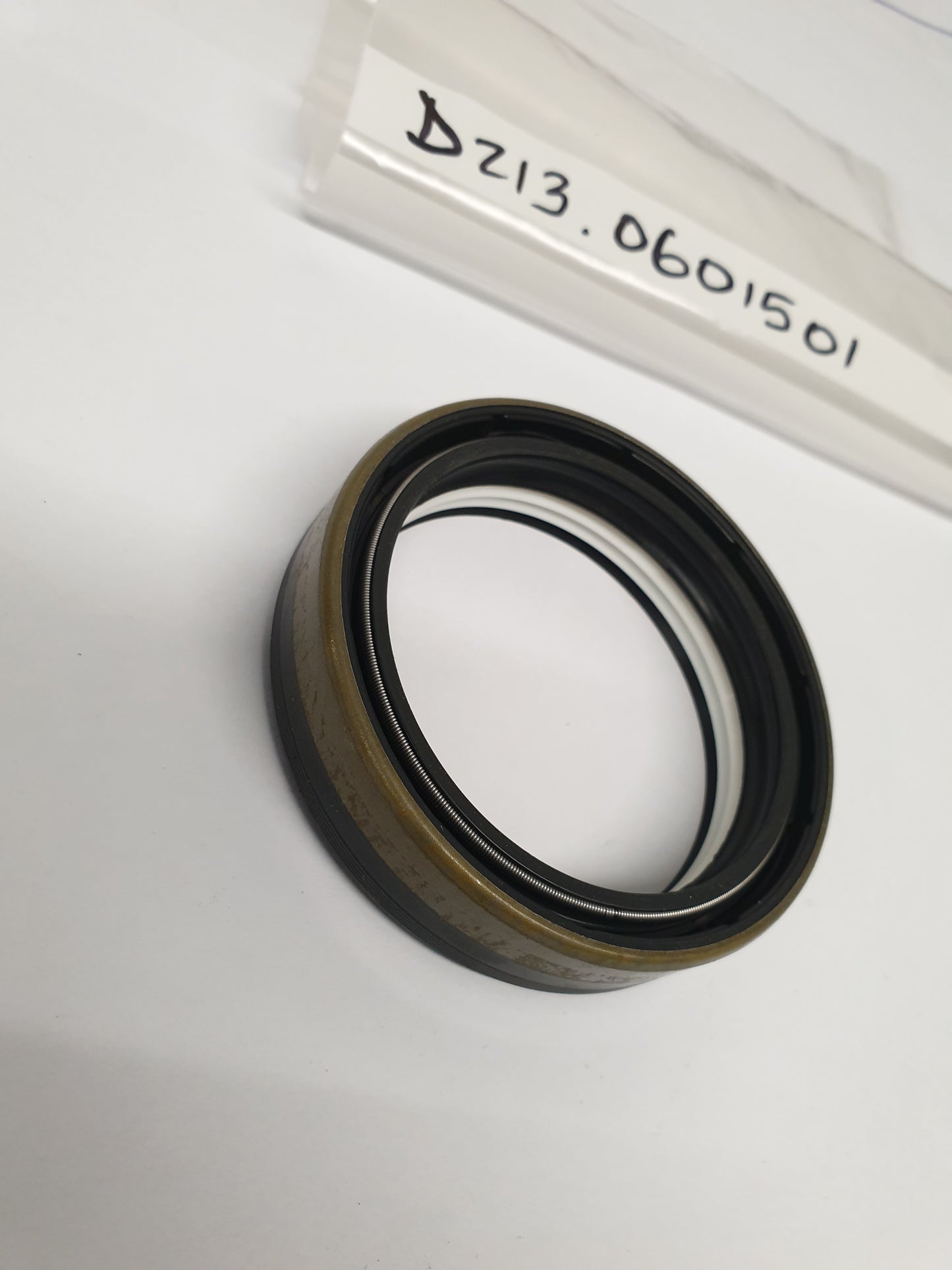DRIVE SHAFT SEAL GENUINE DANA SPICER PARTS D213.0601501 / 213.06.015.01