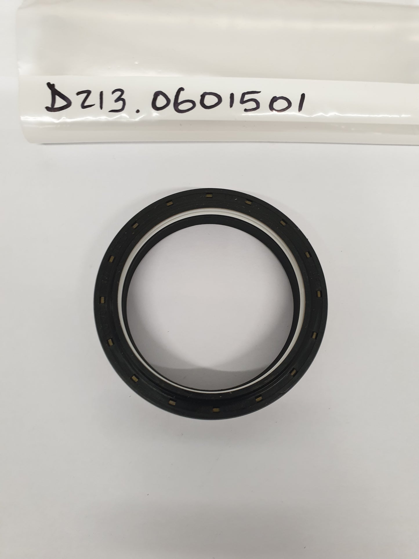 DRIVE SHAFT SEAL GENUINE DANA SPICER PARTS D213.0601501 / 213.06.015.01